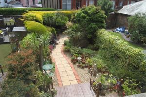 Photo 8- click for photo gallery